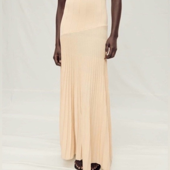 Beautiful Mango dress - Picture 3 of 11